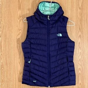 The North Face Tonnerro 700 Purple and Teal Hooded Puffer Vest